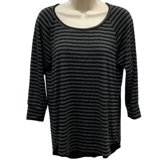 Trina Turk Black Gray Striped 3/4 Sleeve Top Medium - Picture 1 of 9